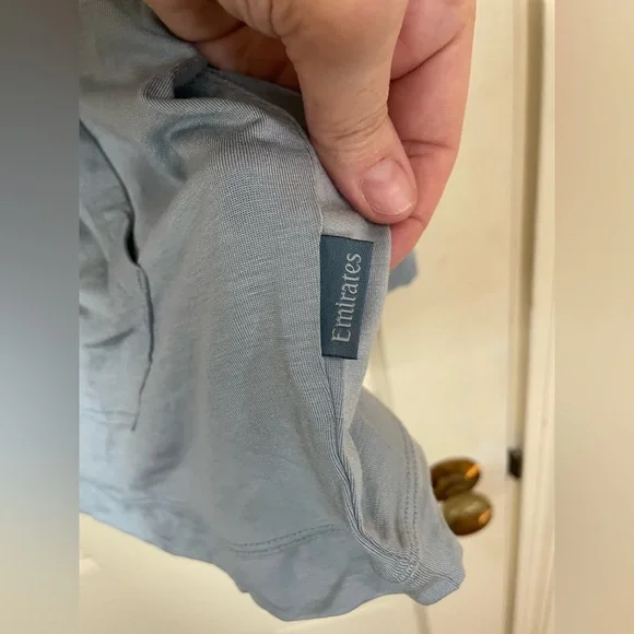 Emirates first class pajama Set Size S/M Luxurious And Soft Loungewear New - Picture 12 of 13